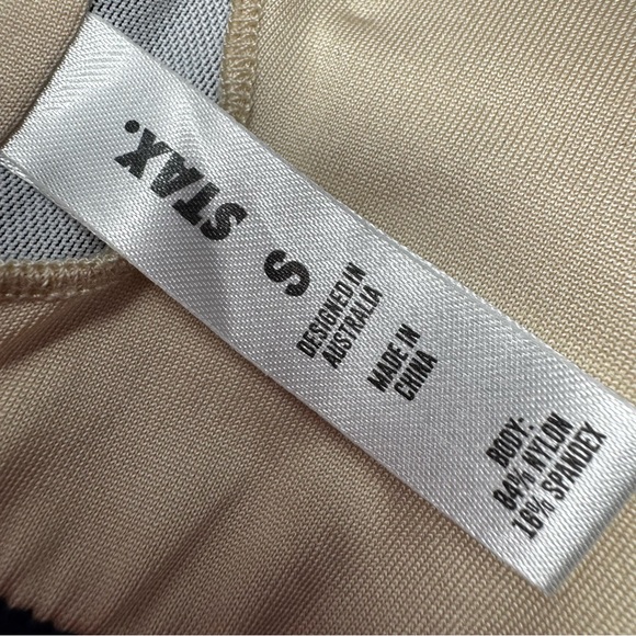 NWOT Stax Sports Bra Blue size small - Picture 4 of 7